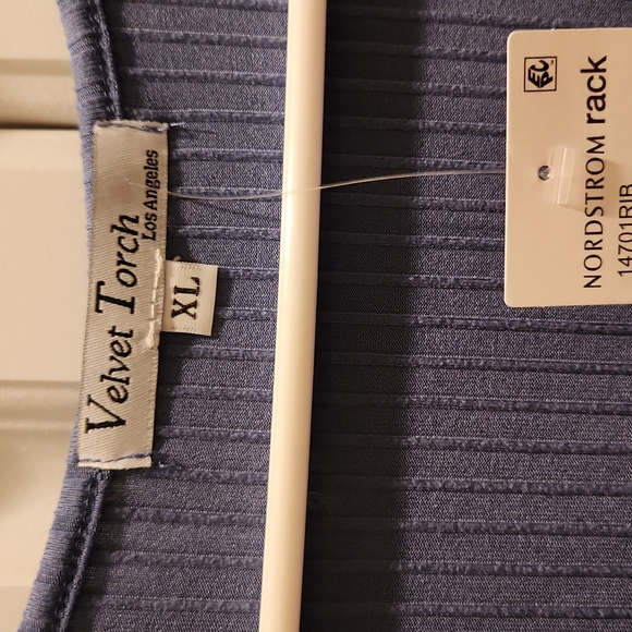 Velvet torch purple's blue dress XL torn at a seam - Picture 2 of 4